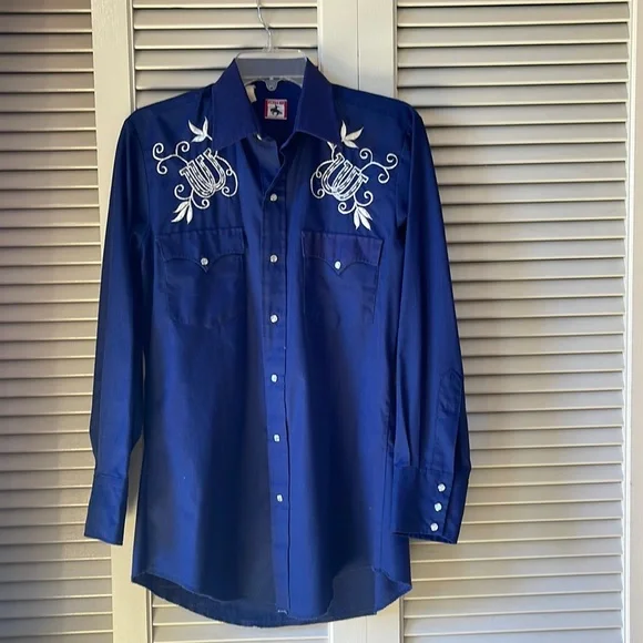 Western Style Men Shirt Chute #1 - Picture 1 of 8